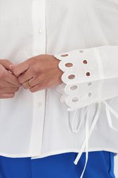 Détail de Blouse blanche à broderie anglaise de JDY pour Femmes