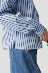Détail de Blouse bleue à rayures de Opus pour Femmes