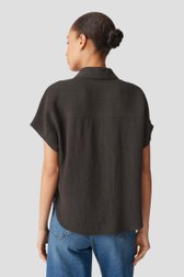 Le dos de Blouse marron foncé à texture froissée de Opus pour Femmes