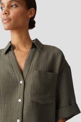 Détail de Blouse vert foncé en tissu texturé de Opus pour Femmes