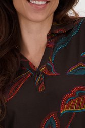 Bruine polo met een gestipte bloemenprint  van Claude Arielle voor Dames