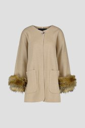 Cape beige  de Claude Arielle pour Femmes
