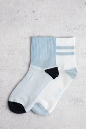 Le devant de Chaussettes basses colorblock bleues - 2 paires de Camano pour Femmes