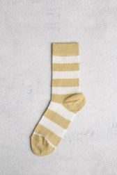 Chaussettes jaune clair à rayures blanches de MP Denmark pour Femmes