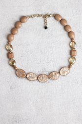 Le devant de Collier avec perles beiges de Liberty Island pour Femmes