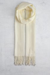 Voorkant van Crèmekleurige sjaal met subtiel bloemenmotief door Liberty Island voor Dames