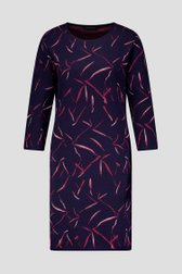 Donkerblauw kleedje met bordeaux motief van Claude Arielle voor Dames