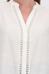 Detail van Ecru blouse met decoratief haakdetail door Yest Curve voor Dames