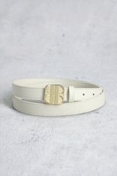 Voorkant van Ecru riem met goudkleurige logogesp door Laurent David voor Dames