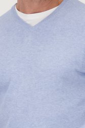 Detail van Fijne lichtblauwe trui met V-hals door Dansaert Blue voor Heren