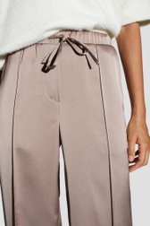 Detail van Glanzende lichtbruine broek door Opus voor Dames