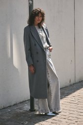 Extra foto 5 van Grijze lange mantel door Louise voor Dames