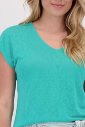 Detail van Groen T-shirt met V-hals  door Libelle voor Dames