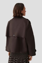 Achterkant van Korte bruine trenchcoat door Opus voor Dames