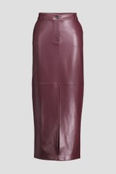 Productfoto 1 van Lange bordeauxbruine rok met leather look door Louise voor Dames