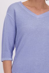 Detail van Lichtblauw truitje met glitter door Claude Arielle voor Dames