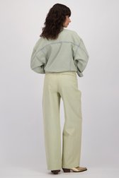 Detail van Lichtblauwe jeans met wijde pijpen  door Louise voor Dames