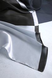 Productfoto 1 van Lichtgrijze sjaal door D'Auvry Studio voor Dames