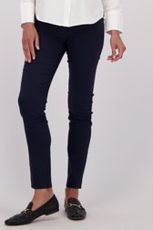 Detail van Navy stretchbroek met elastische tailleband door Claude Arielle voor Dames