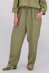 Detail van Olijfgroene broek met elastische tailleband door Yest Curve voor Dames
