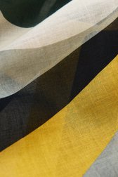 Olijfgroene sjaal met print in zwart,wit, goudgeel van Opus voor Dames