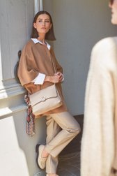 Pantalon beige avec aspect cuir - Slim fit de Geisha pour Femmes