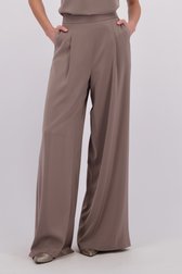 Photo supplémentaire 1 de Pantalon gris effet satin de D'Auvry pour Femmes