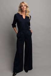 Le devant de Pantalon large bleu foncé avec boutons décoratifs de AC by Annelien Coorevits pour Femmes