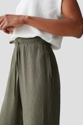 Détail de Pantalon vert à texture froissée de Opus pour Femmes