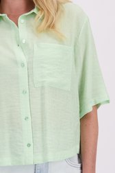 Detail van Pastelgroene blouse met korte mouwen door Libelle voor Dames