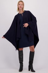 Le devant de Poncho bleu marine  de D'Auvry pour Femmes