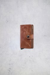 Le devant de Porte-cartes en cuir cognac - Miniwallet vintage de Secri pour Hommes