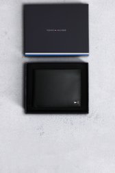 Photo produit 1 de Portefeuille en cuir noir de Tommy Hilfiger pour Hommes