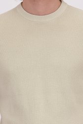Détail de Pull beige à col rond de Ravøtt pour Hommes