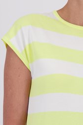 Pull blanc avec motif rayé jaune de Claude Arielle pour Femmes
