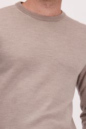 Détail de Pull en laine beige à col rond de Upper East pour Hommes