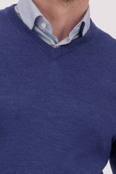Détail de Pull fin bleu avec col en V de Dansaert Black pour Hommes