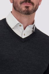 Détail de Pull fin gris avec col en V de Dansaert Black pour Hommes