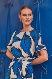 Robe écrue à imprimé feuilles bleues   de D'Auvry pour Femmes
