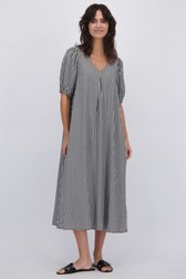 Le devant de Robe longue à motif à carreaux noir et blanc de JDY pour Femmes