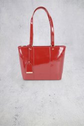 Le devant de Sac à main laqué rouge de Hexagona pour Femmes