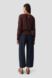 Le dos de T-shirt bordeaux à manches chauve-souris de Opus pour Femmes