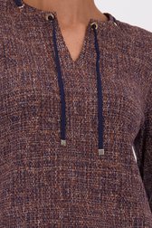 Détail de T-shirt marron imprimé de Claude Arielle pour Femmes