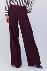 Detail van Wijde bordeaux broek door Liberty Island voor Dames