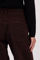 Detail van Wijde bruine jeans met luipaardprint door Louise voor Dames