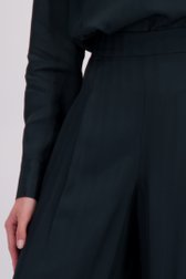 Detail van Wijde donkergroene broek met gestreept motief door D'Auvry voor Dames