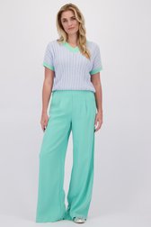 Voorkant van Wijde groene broek  door Libelle voor Dames