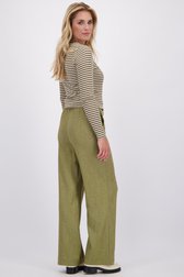 Achterkant van Wijde groene broek met elastische tailleband door Libelle voor Dames