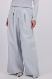 Productfoto 3 van Wijde lichtblauwe broek door Louise voor Dames