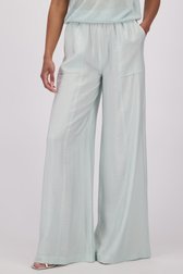 Wijde pastelturqoise broek in glansstof van Louise voor Dames
